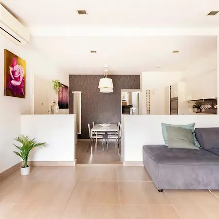 Ognina View House